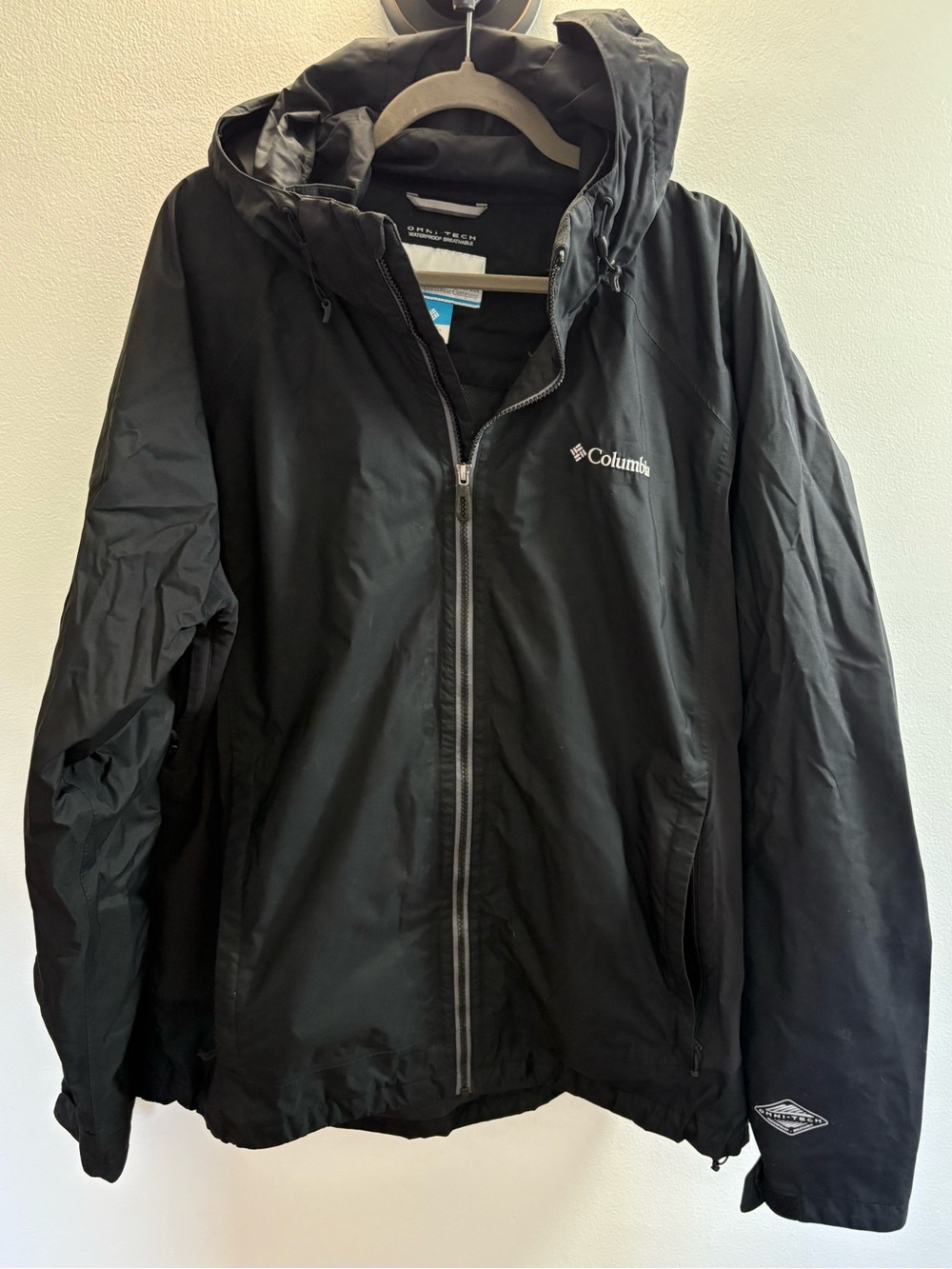 Columbia Sportswear Company Black Omni-Tech Waterproof Rain Jacket With Hood XXL